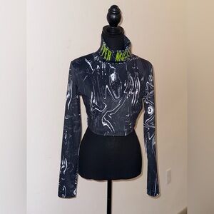 NWT Pyer Moss Trendy Black and White Graphic Crop Top